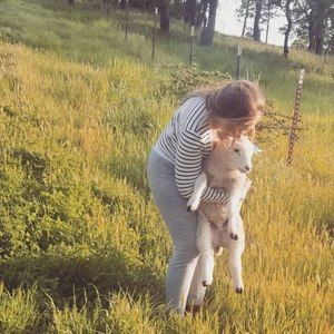 Meet your Posher, Annhya